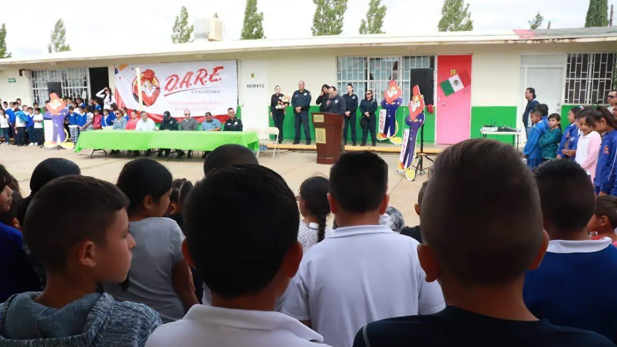 1 Integran 3 mil 700 alumnos la cuarta generación del DARE