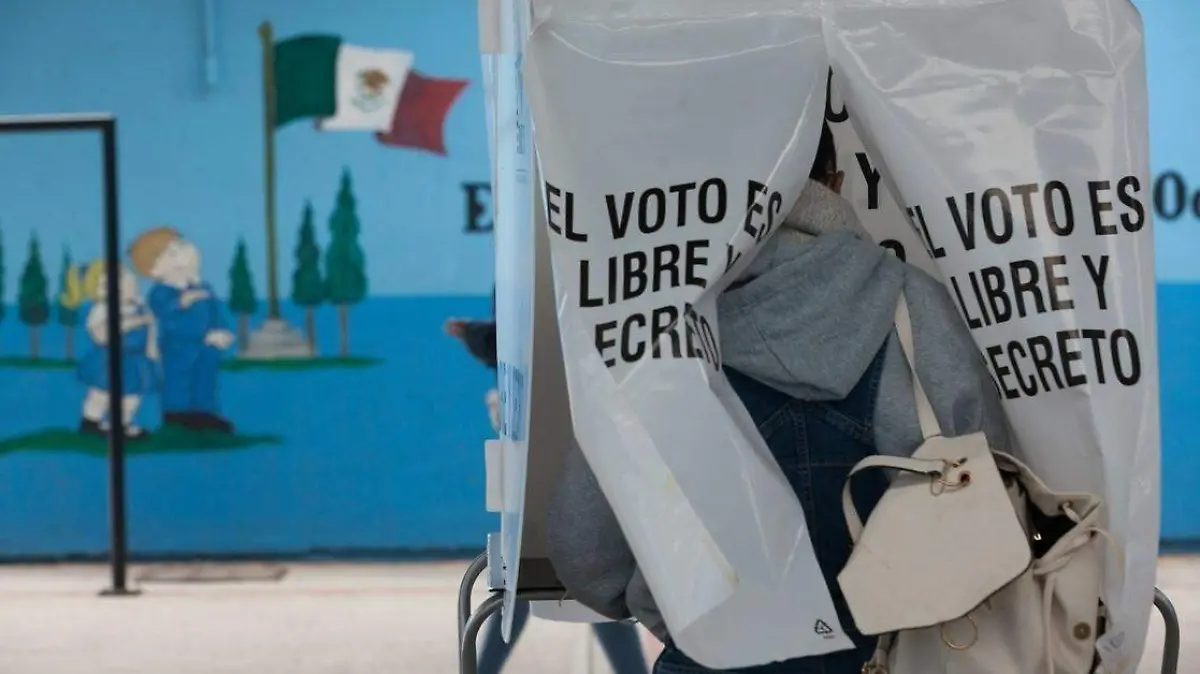 casillacuartooscurootra