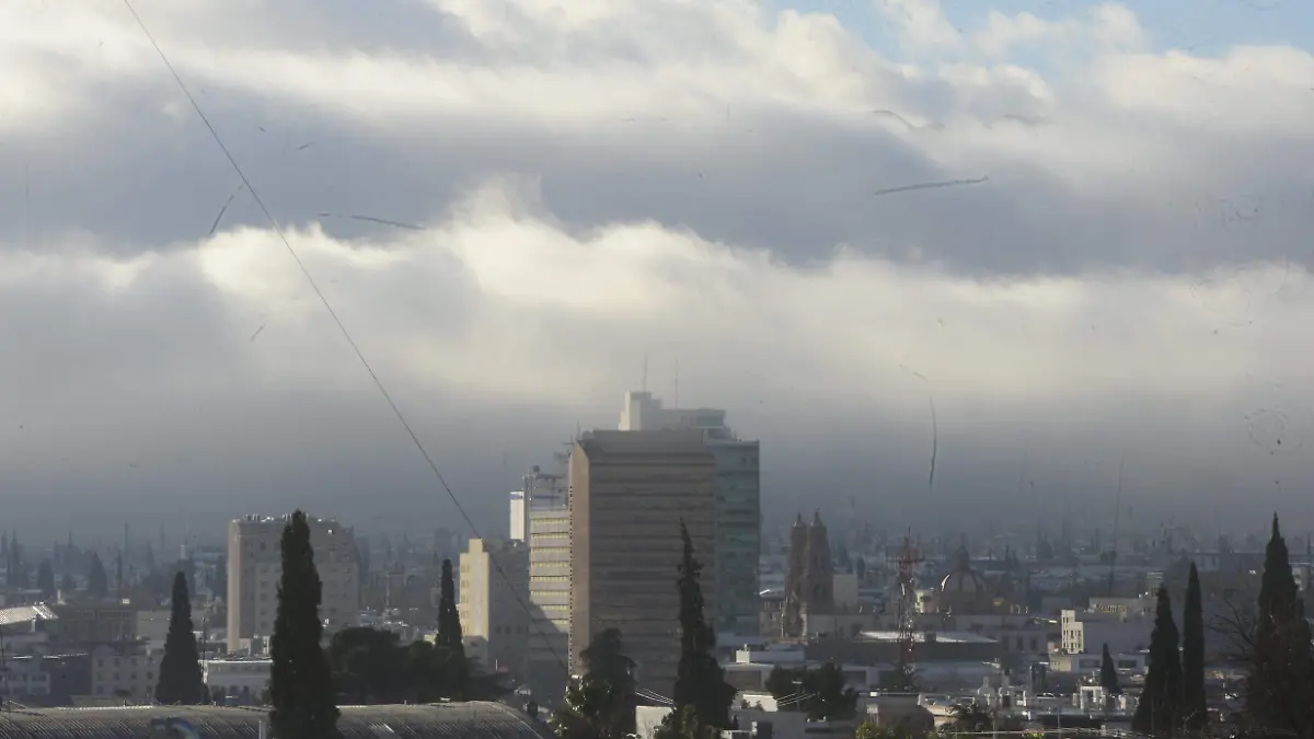 nubes sobre la ciudad  (2)