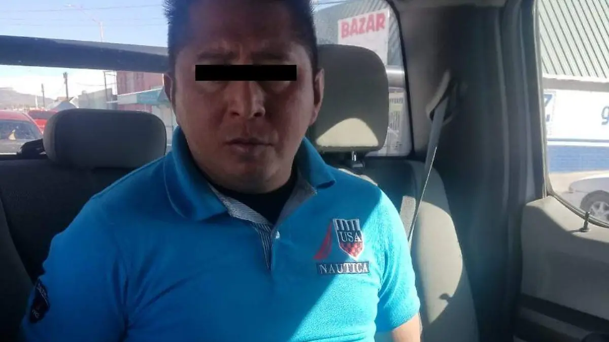 Elementos de la Comisión Estatal de Seguridad (CES), detuvieron en flagrancia a un hombre  que se identificó como elemento de Seguridad Pública 