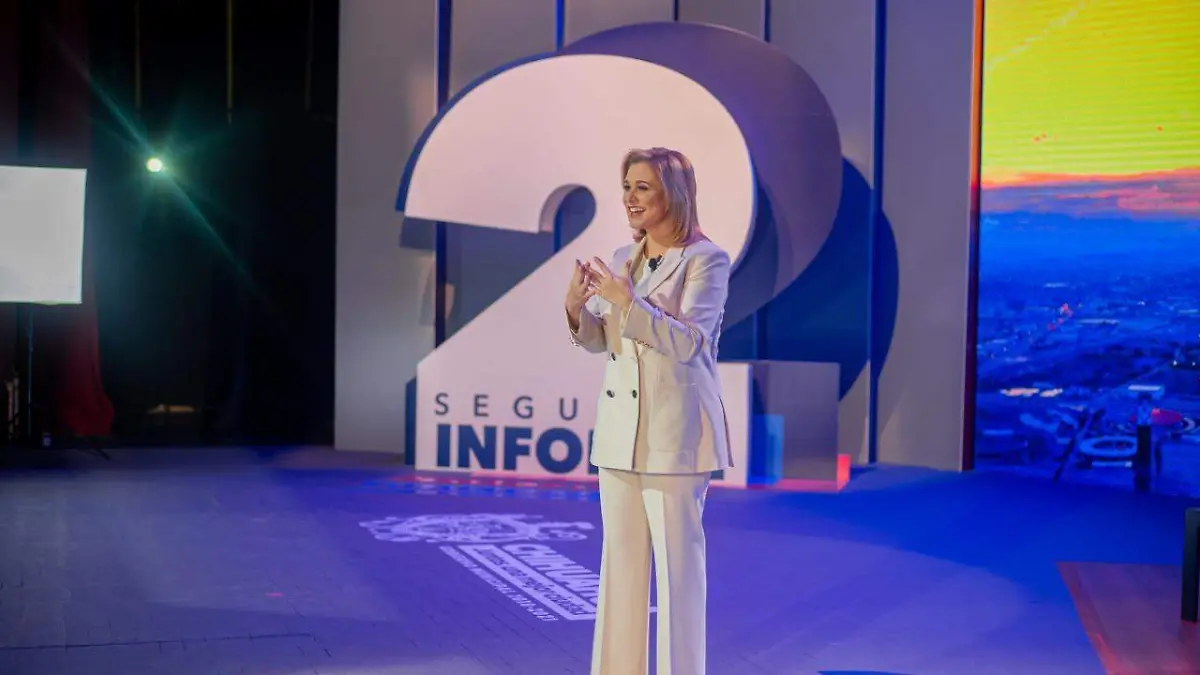 Maru campos 2do informe1