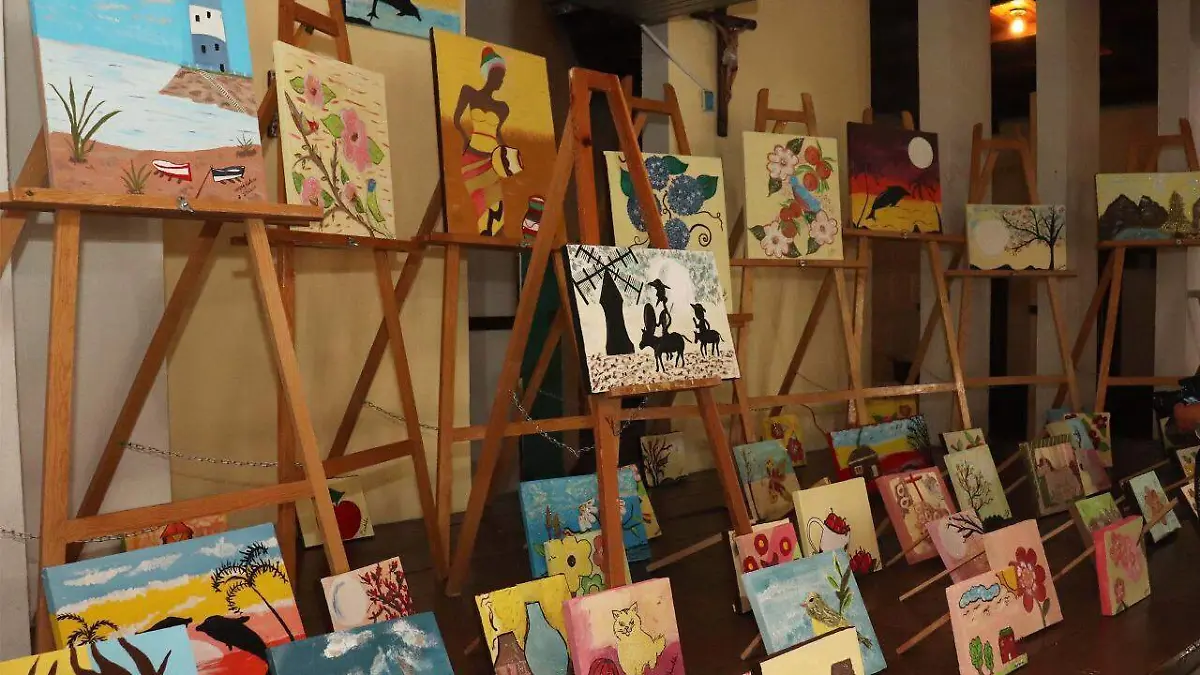 1 Subastarán 80 pinturas creadas por adultos mayores del asilo
