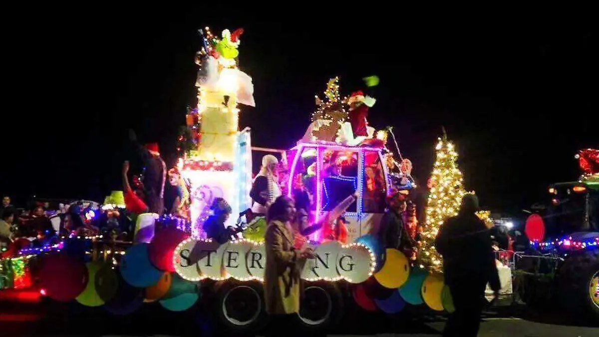 FOTO EDNA MARTÍNEZ 2017 Amplían desfile a la avenida Juárez