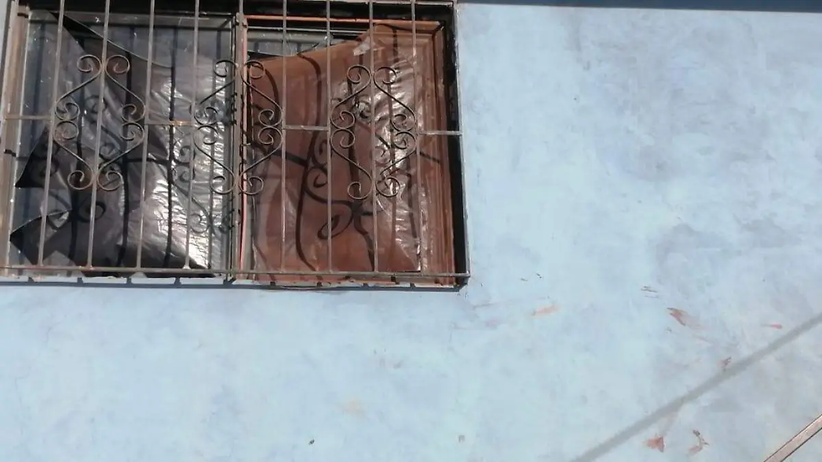 1 Ebrio dijo ser del crimen organizado e hizo amenazas de muerte IMAGEN CASA DAÑADA FOTO DSPM