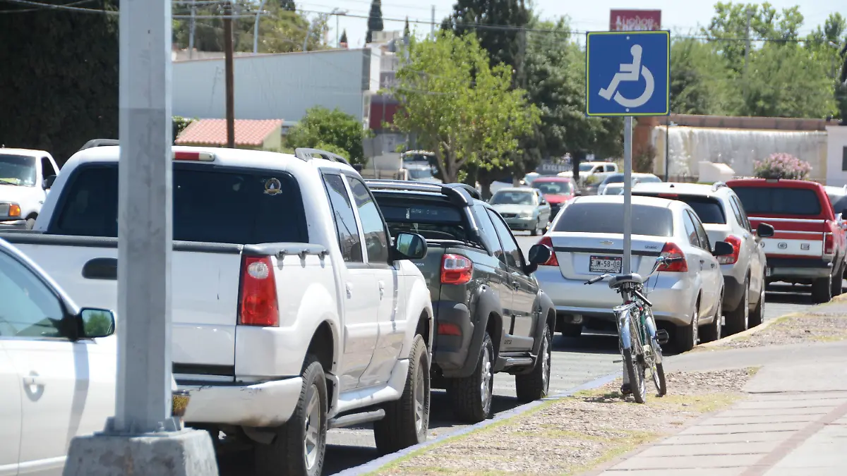 ciclovia-y-zona-de-discapacitados-av-division-del-norte-y-alvarez-de-arcilla-4
