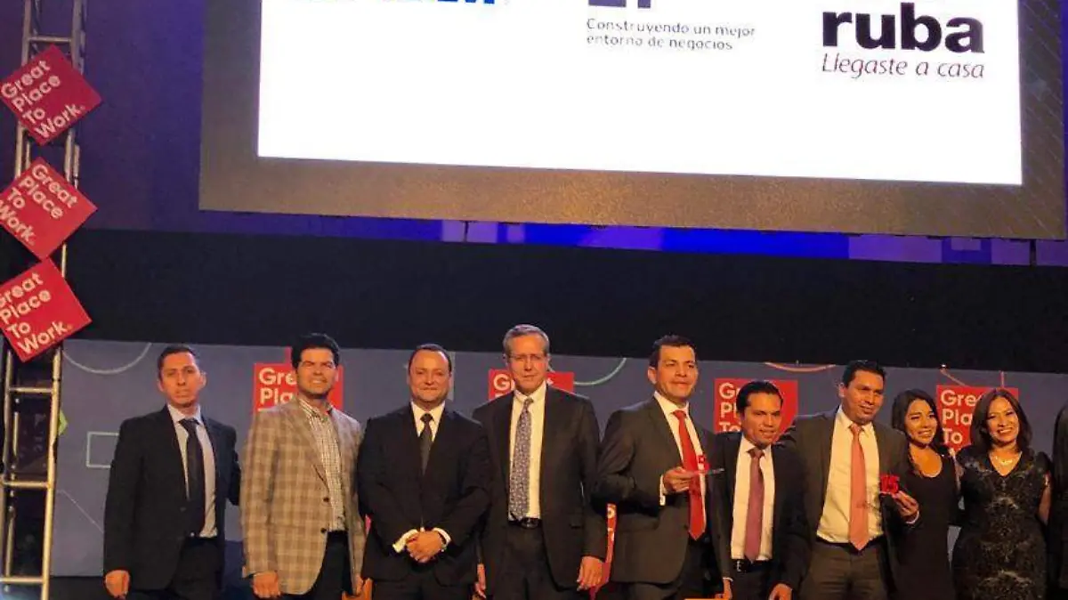 foto2 gptw por 15 años--09may19