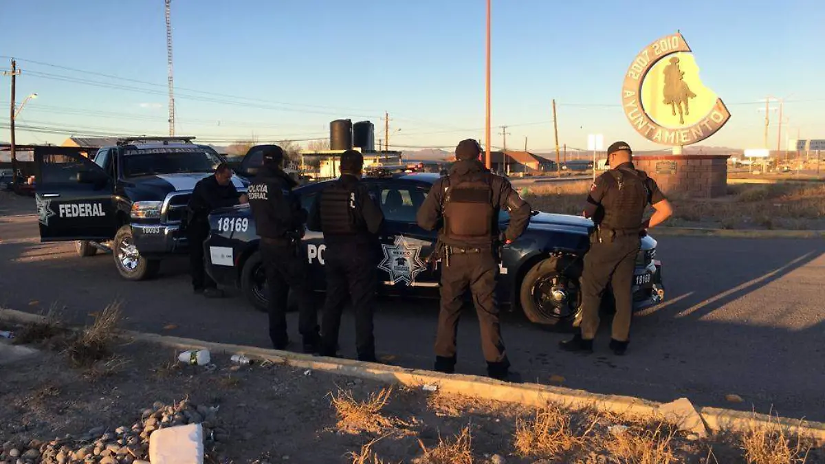policías