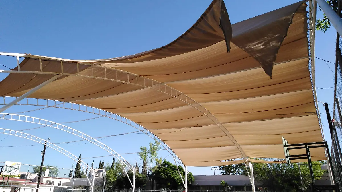 sin lona escuela 1ro de mayo  (2)