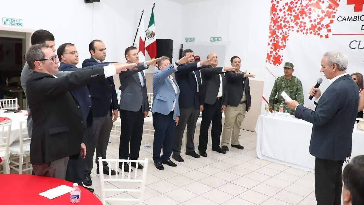 Jorge Flores es el presidente entrante