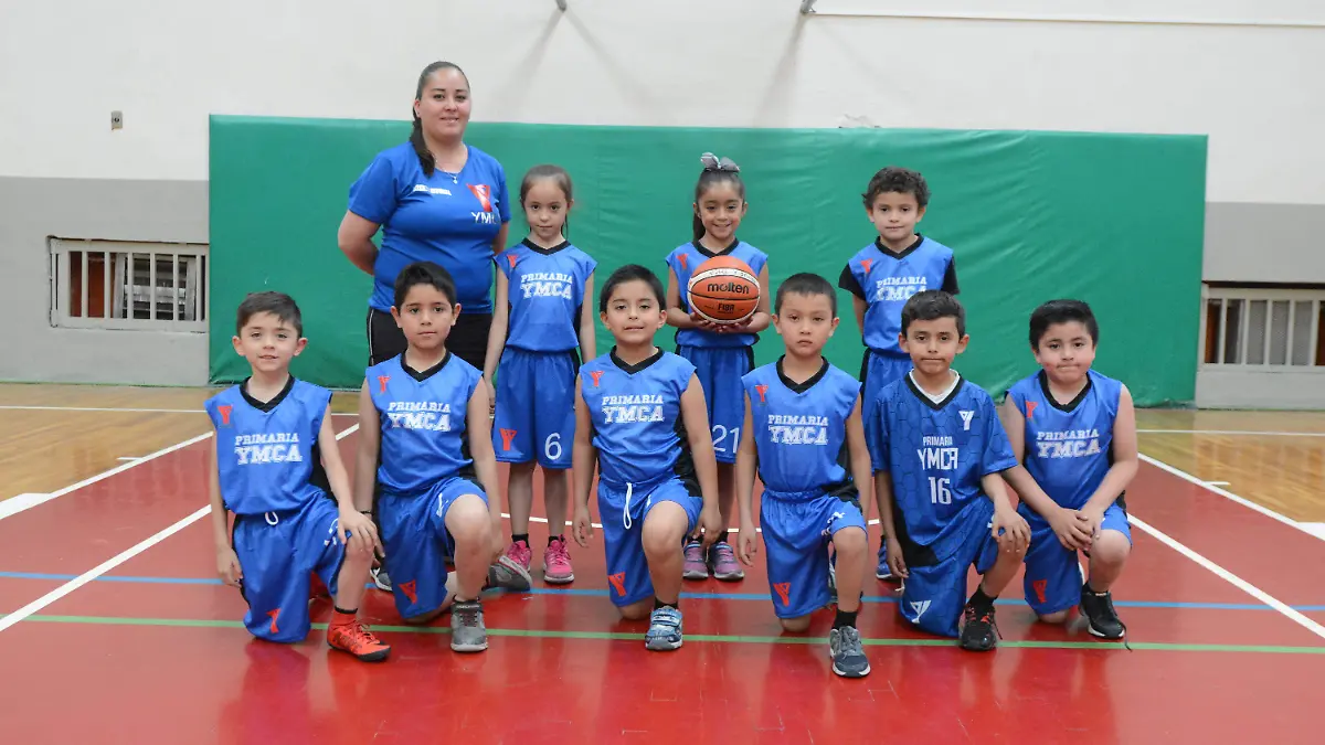 2-Equipo de basquetbol categoría 2010-2011
