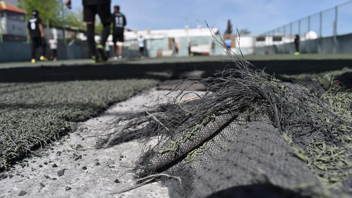 CANCHA DEL DIAZ ORDAZ DESTROZADA NOTA RICHI (5)