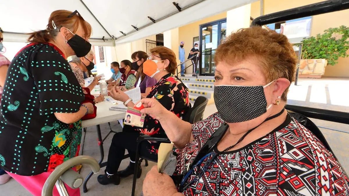 adultos mayores becas 1