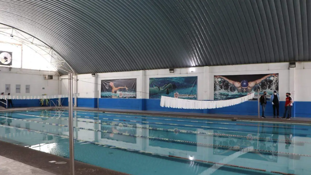 centro deportivo cerrado