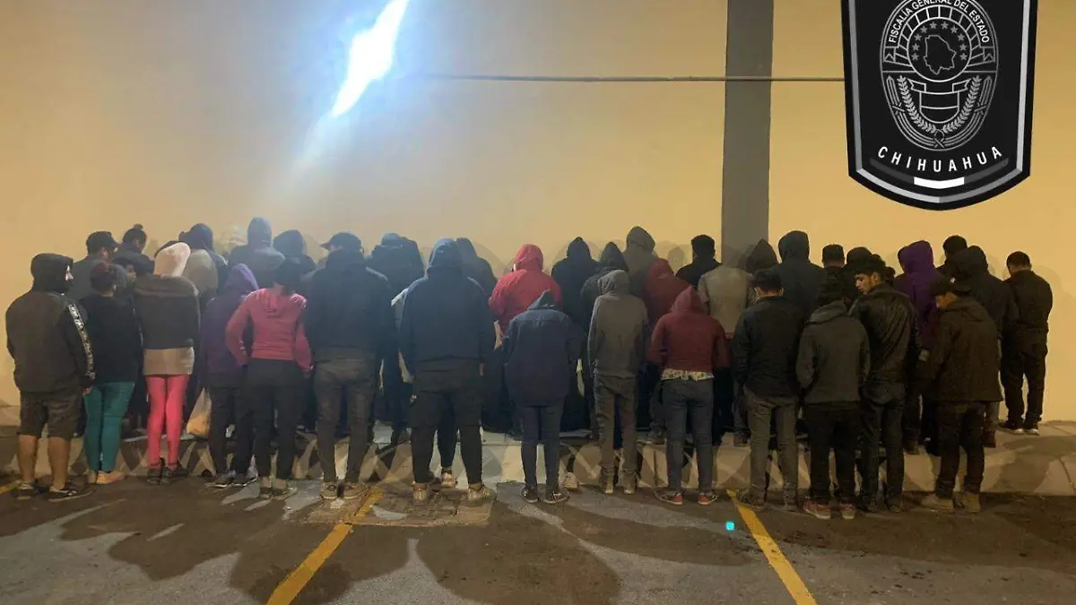 rescatan a migrantes