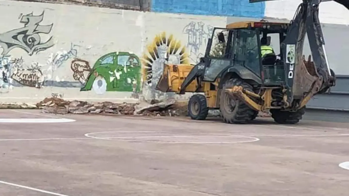 c8081298-7cf5-4785-9f4f-24d526b6733e