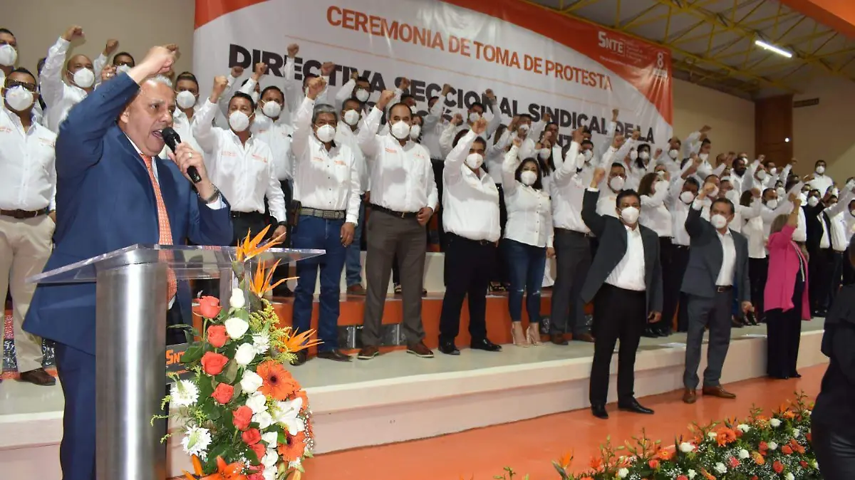 rinde protesta eduardo zendejas