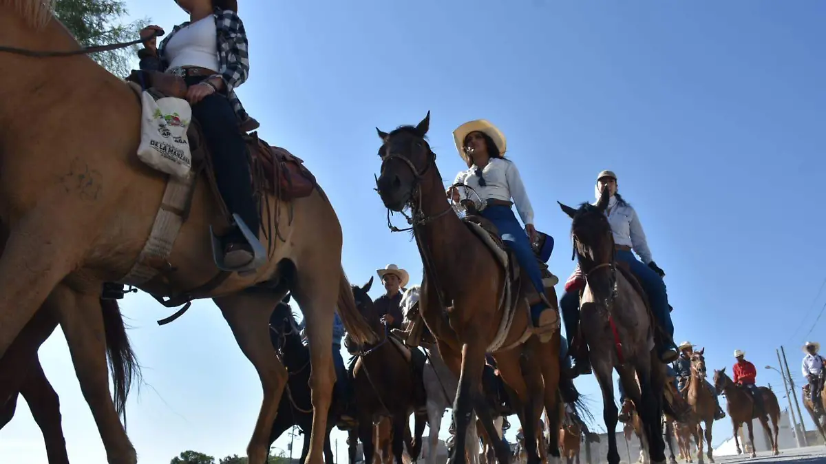 cabalgata villista a el charco jinetes caballos