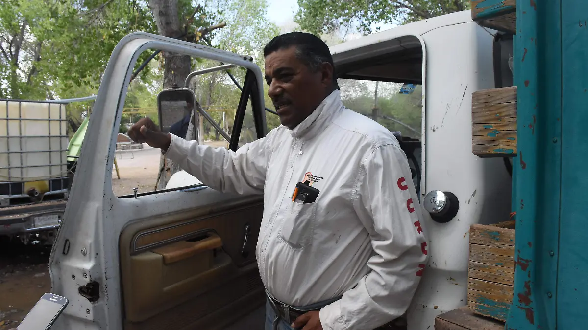 sequia ejuido el charco traslado agua en estanques (40)