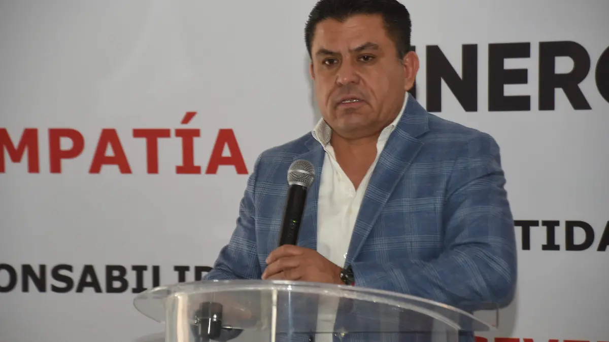 Alejandro Dominguez (3)