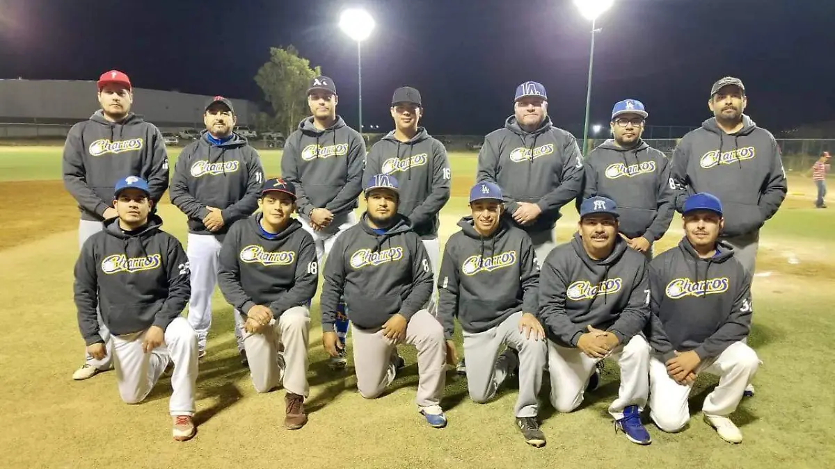 softbol lento nocturno