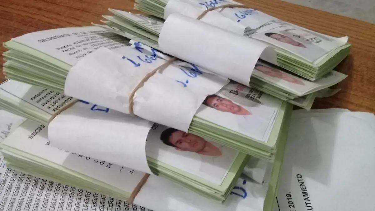 EN RIESGO DE PERDERSE CARTILLAS MILITARES