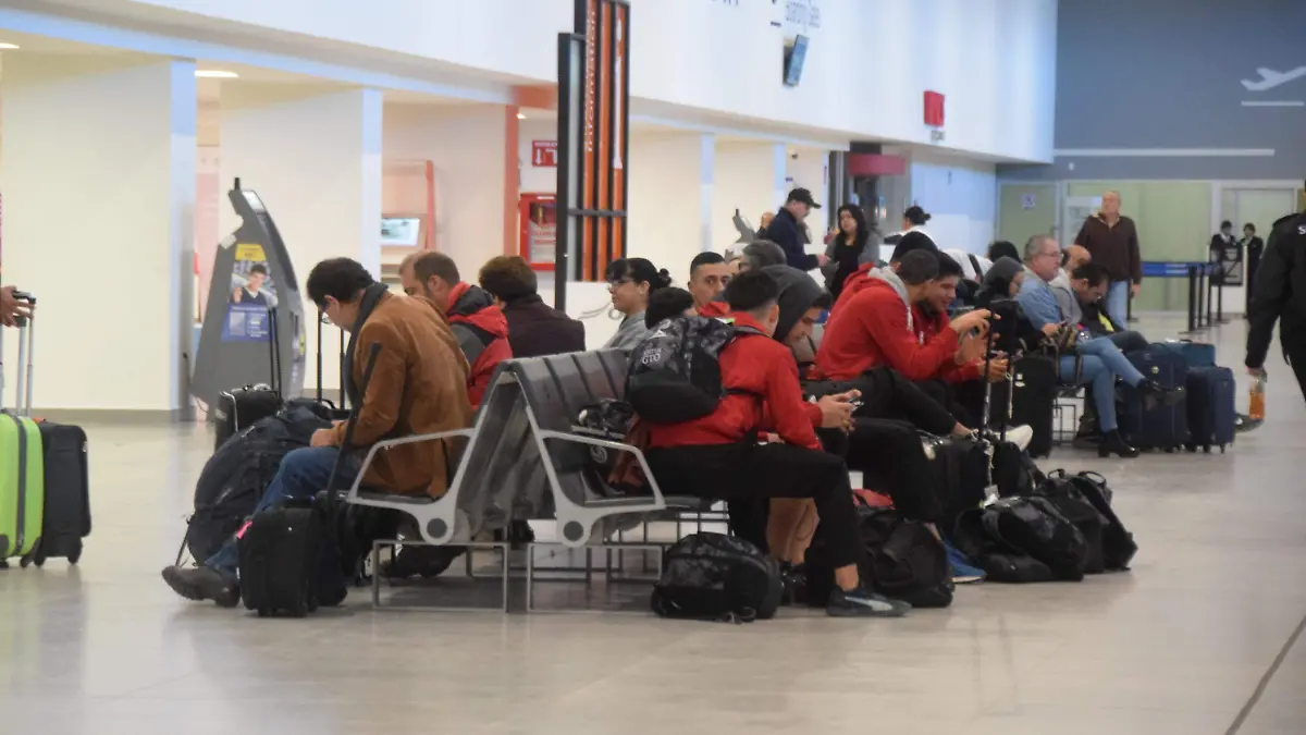 Viajeros llegadas aeropuerto de chihuahua (21)