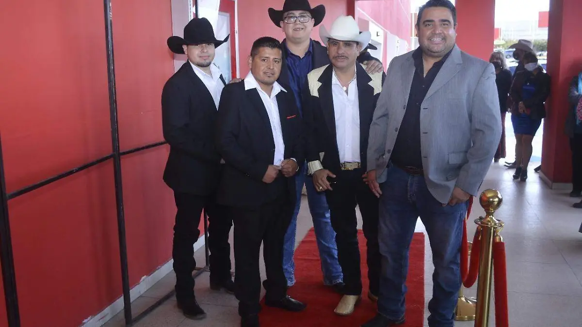 Premiere milo melendez