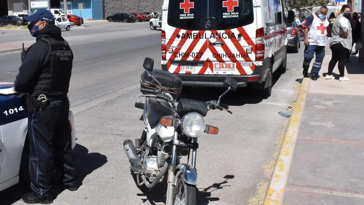 motociclista con lesiones