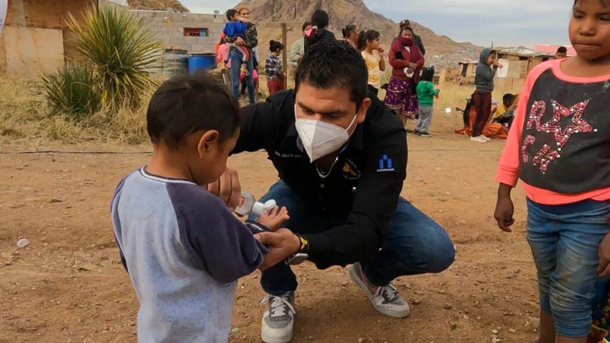 realizan posada navideña en asentamiento raramuri
