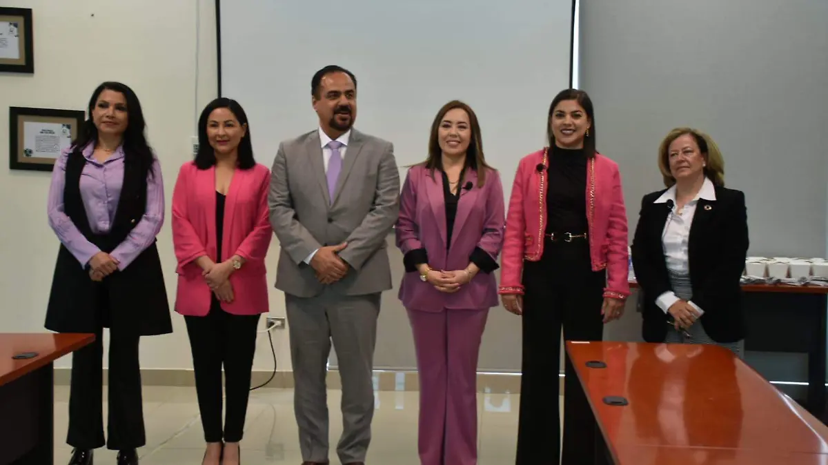 panel mujeres presidentas upch