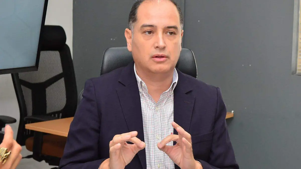 directores de la Universidad de las Ciencias del Comportamiento 