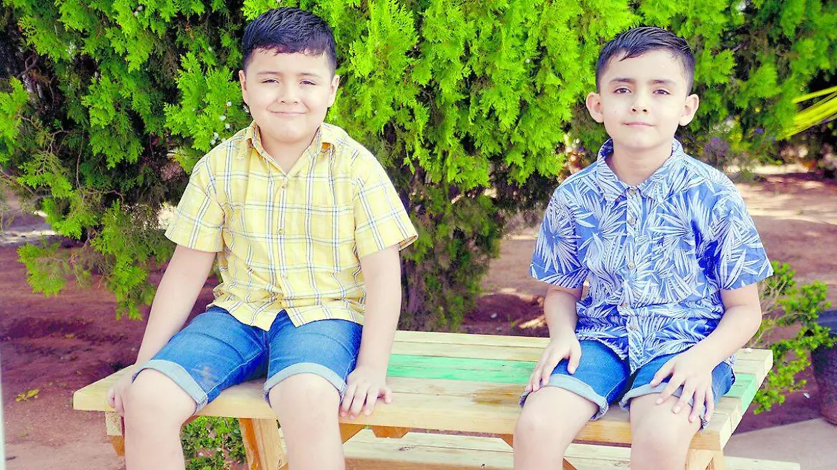 4-HECTOR Y VITOR ANGUIANO