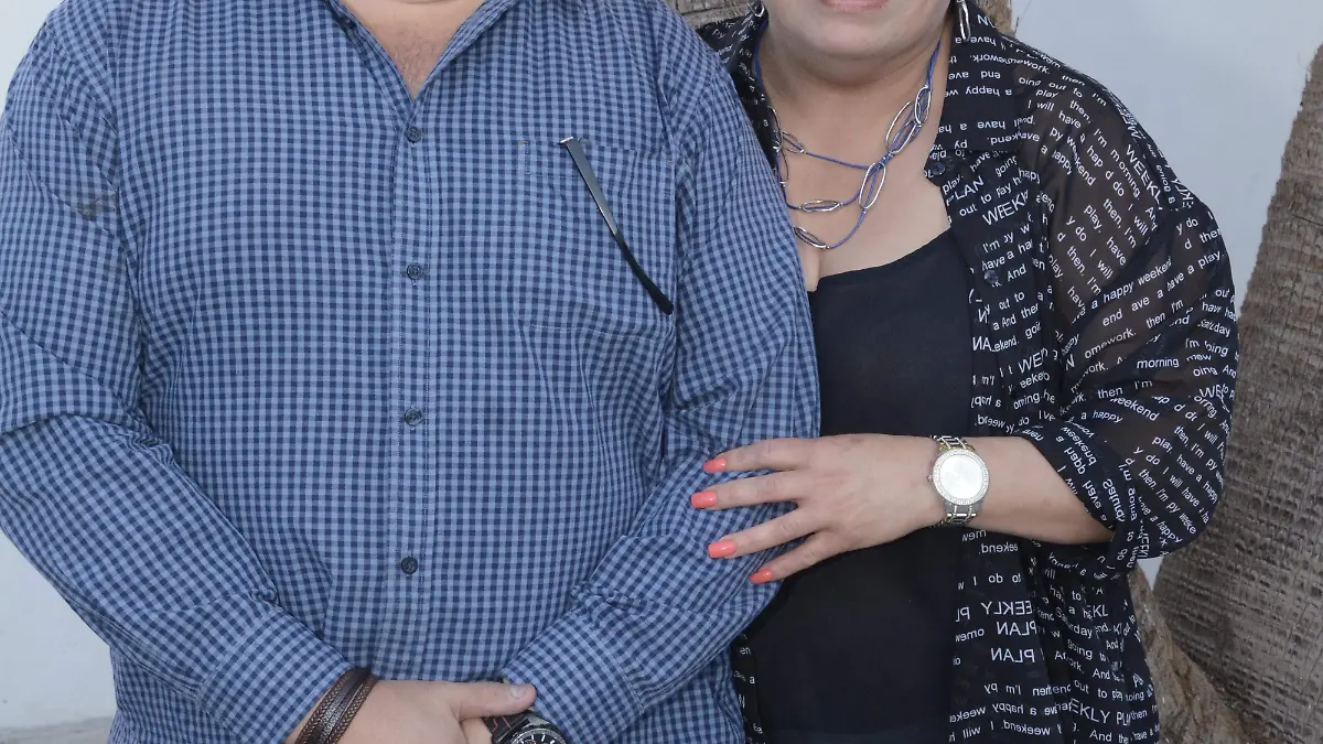 1 Verónica y Carlos Herrera