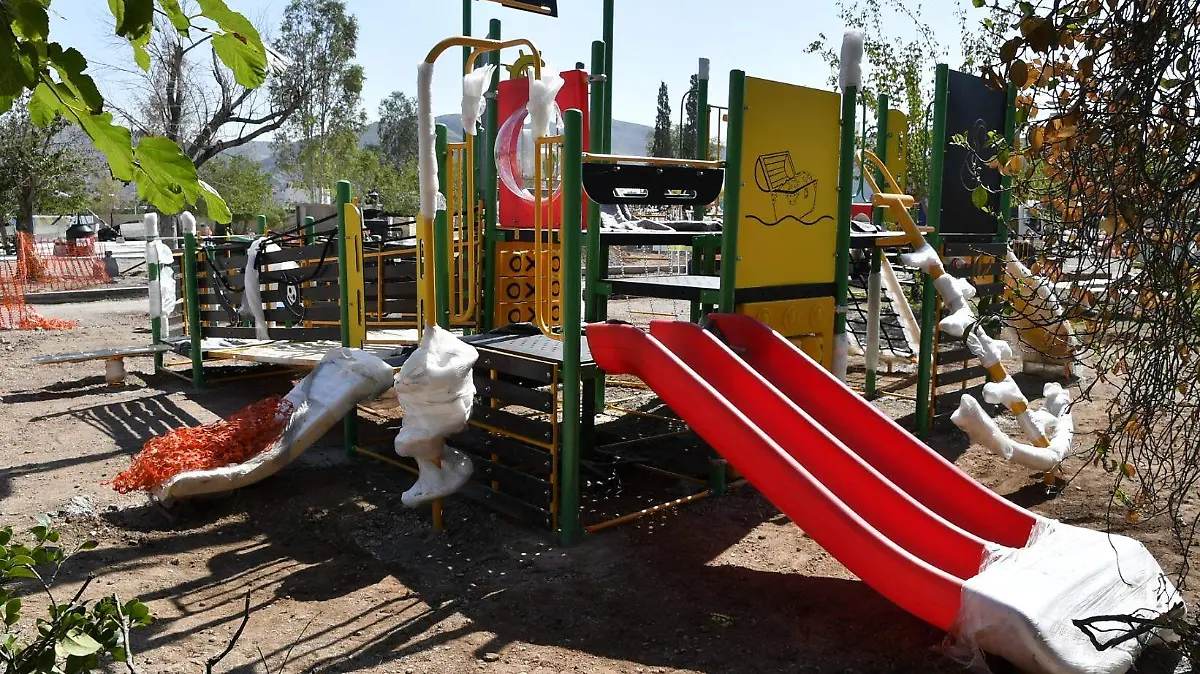 parque infantil del dif estatal (9)