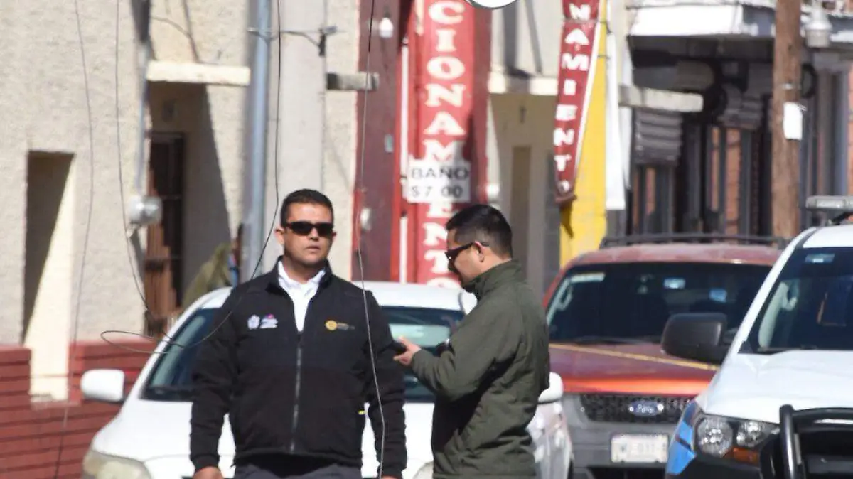 cae antena por fuertes vientos