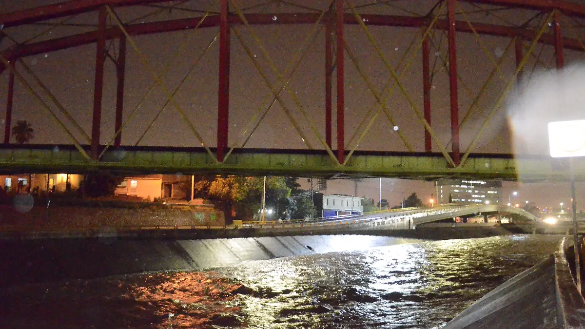 DESBORDA CANAL1