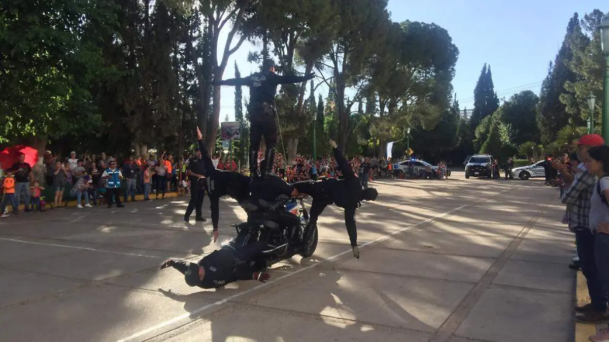 escuadron de la policia vial (4)