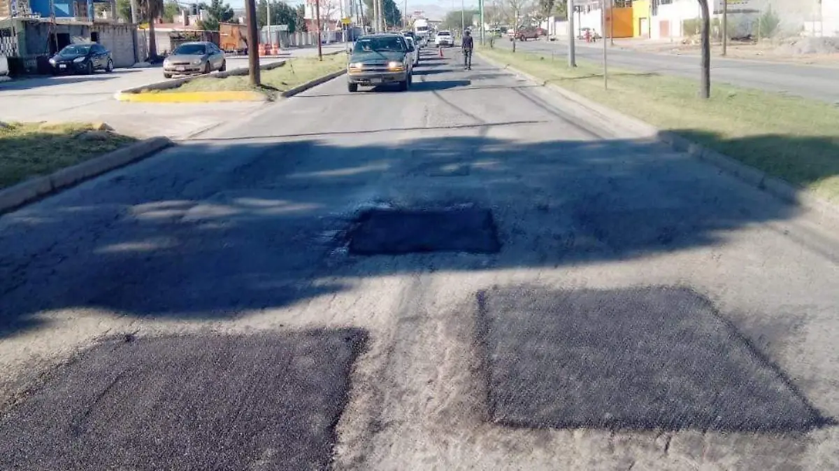 arreglan baches