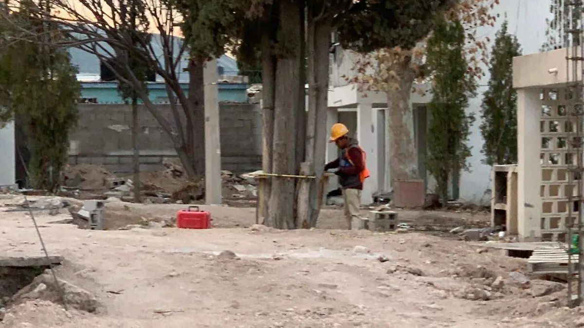 obrero cae