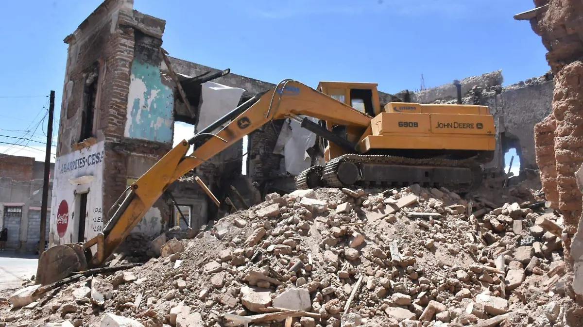 demuelen inmueble colapsado centro historico 