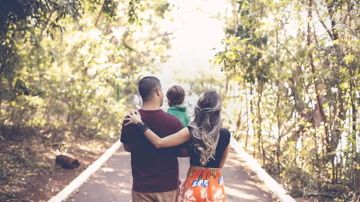 pexels-vidal-balielo-jr-2880897