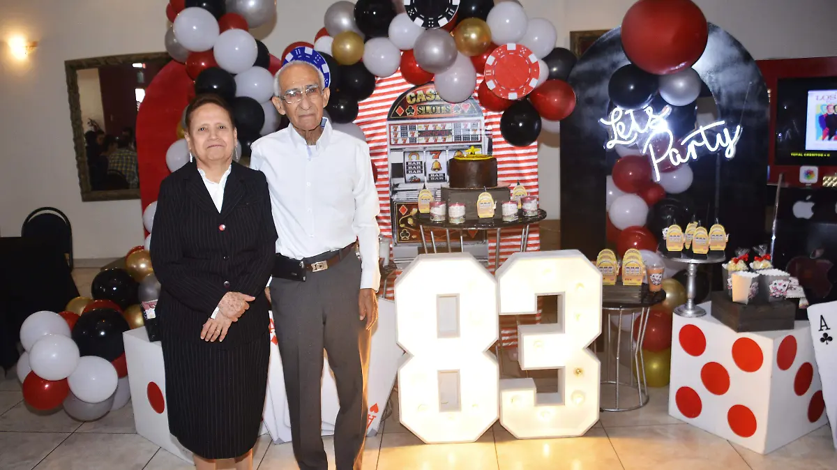 Ma DEL REFUGIO Y GMO LUJAN (1)