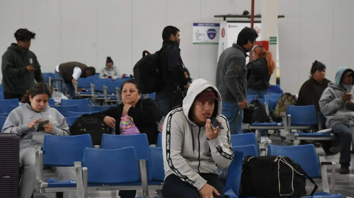 central camionera pasajeros turistas