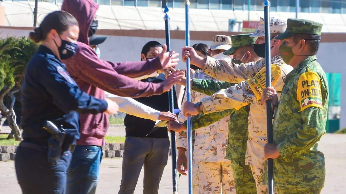 Dia de la bandera ensayo