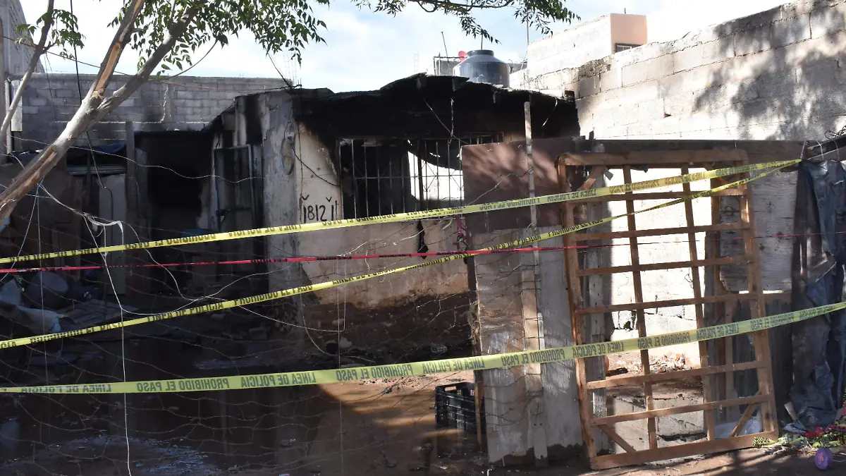 MUERE FAMILIA EN INCENDIO (3)