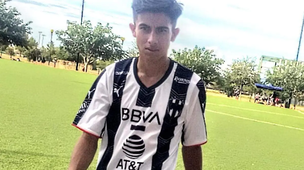 polo chavo españa. CORTESÍA MANUEL ALONSO ARZAGA