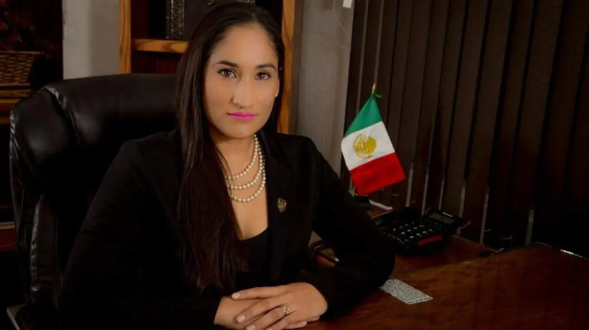 Arq. Gabriela Flores Gutierrez Directora de obras publica