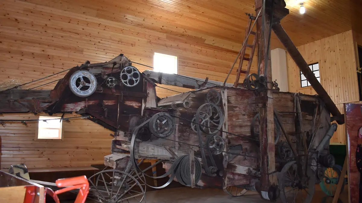 FOTO EDNA MARTÍNEZ La trilladora que se exhibe en una de las salas más nuevas, es una de las principales atracciones del Museo