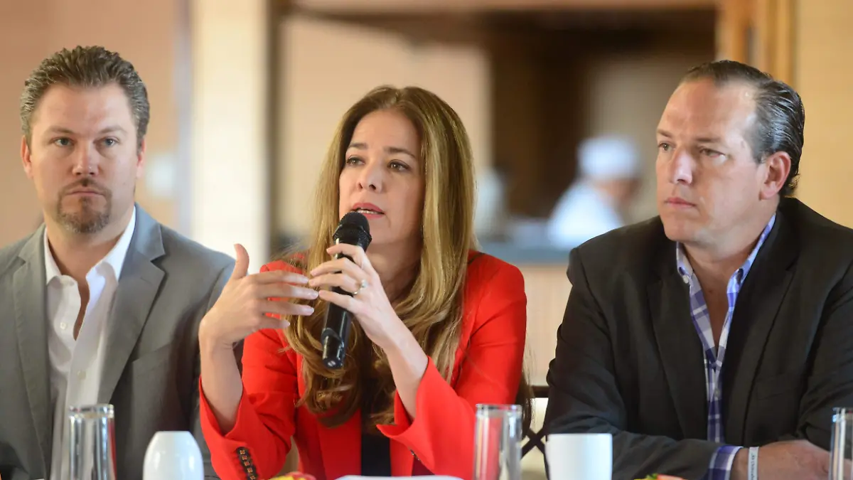 Alejandra de la vega  (1)