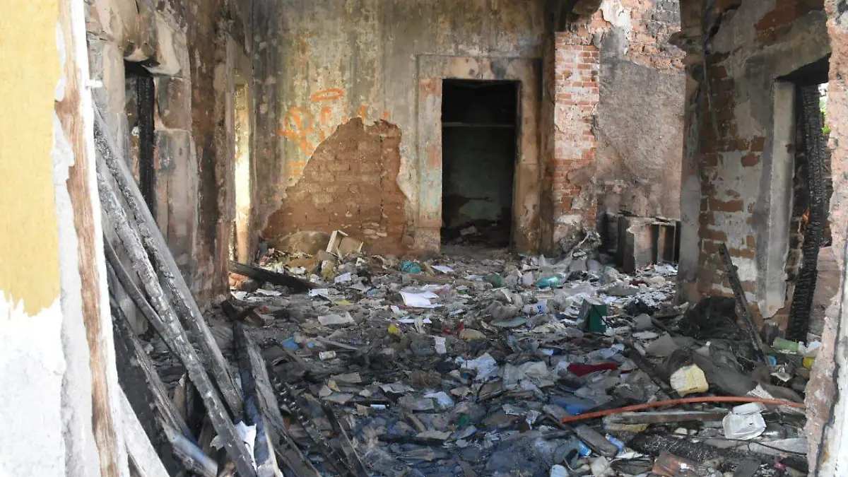 casa abandonada destruida zona centro 